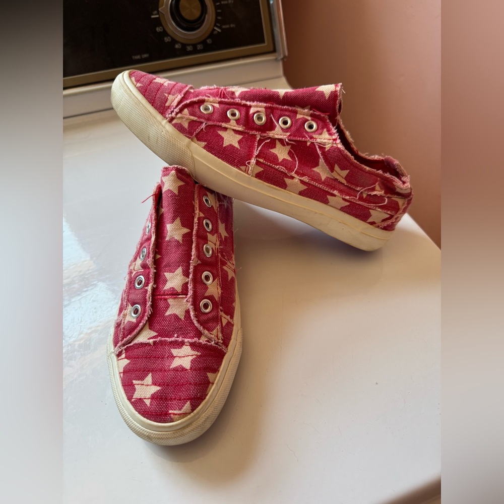 Corky’s Babalu Red Star Sneaker